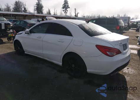 2018 Mercedes-Benz Cla 250 z USA, uszkodzony, nr VIN WDDSJ4EB8JN646212